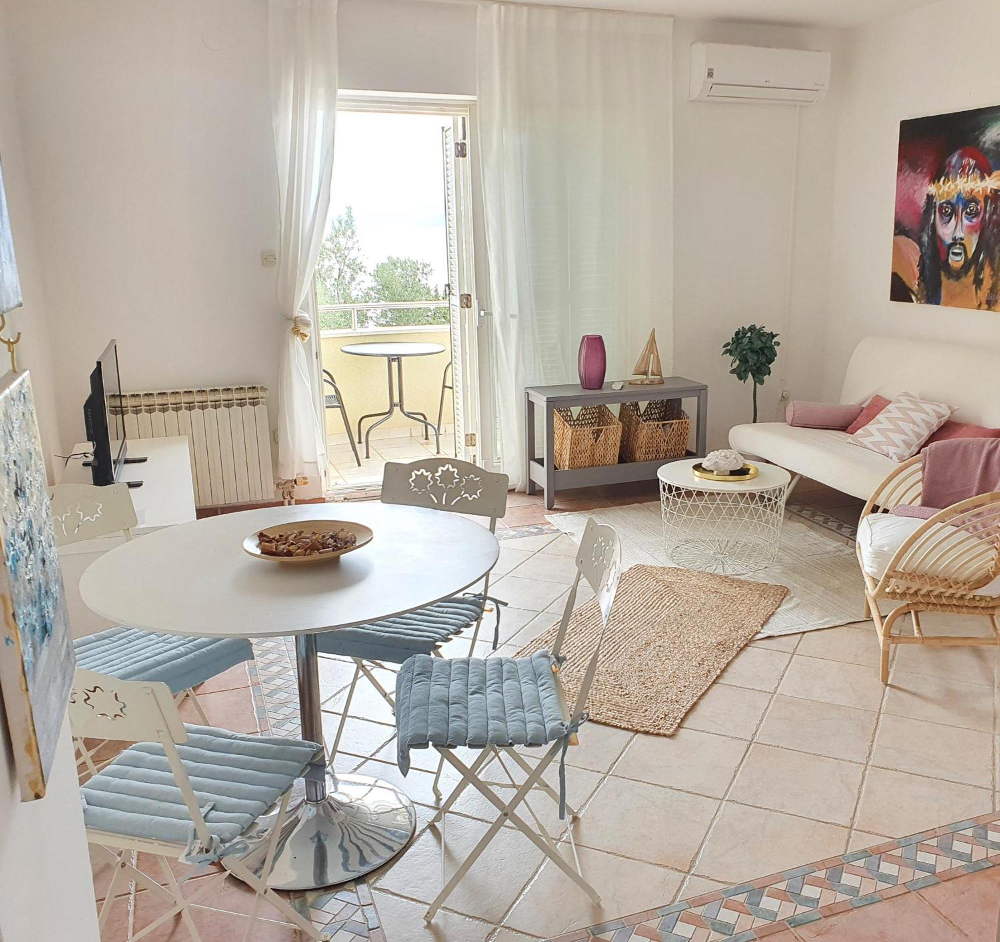 Apartments Lukas Novi Vinodolski Zimmer foto